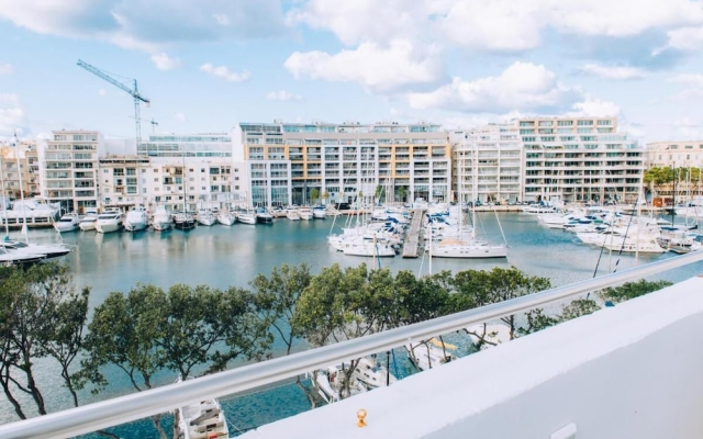 Amazing Double Room in Bb Marina
