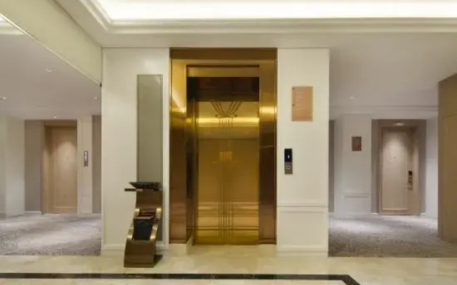 Vienna Hotel (Runda City Plaza)