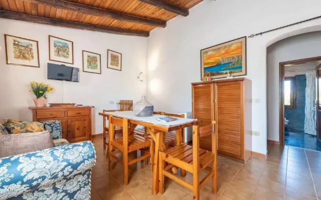 Appealing Apartment Near the sea