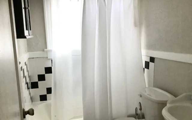 1266 Monroe Dr 2