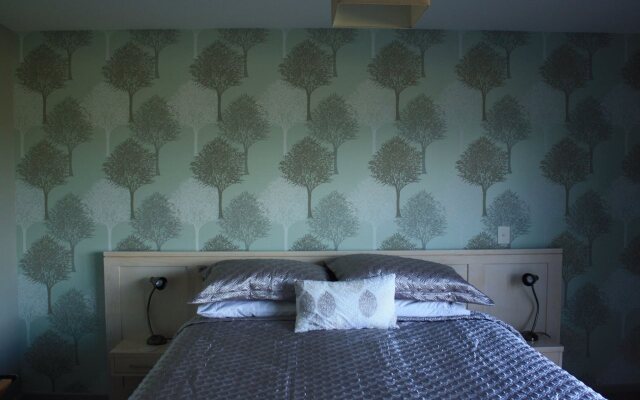 Redvale Ridge B&B
