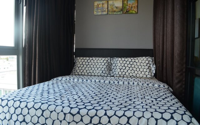 Elegant Living At loft Imago KK