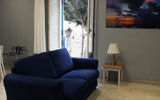 ZIBIBBO SUITES & ROOMS - Aparthotel in Centro Storico a Trapani