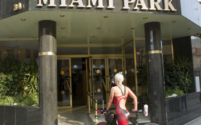 Aparthotel Miami Park