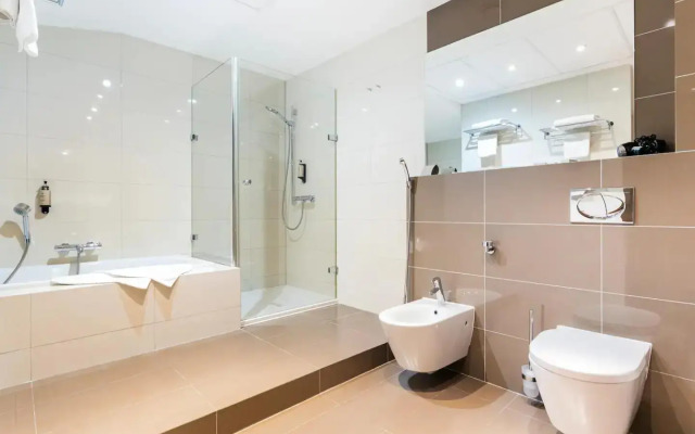Roset Hotel & Residence