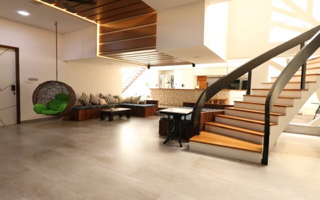 MM Capsule Hostel