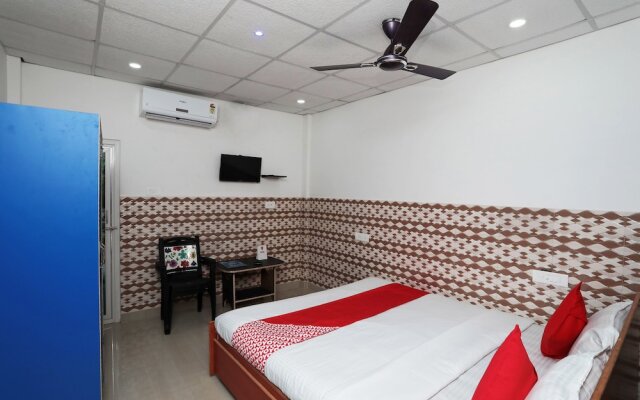 OYO 24224 Varsha Resort