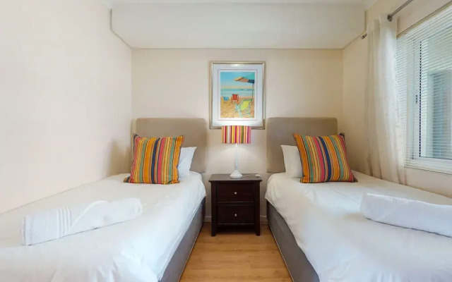 Horizon Bay 405