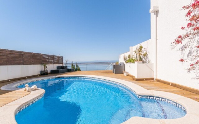 Villa For 4 Persons In Roses With Private Pool Overlooking The Bay Of Roses