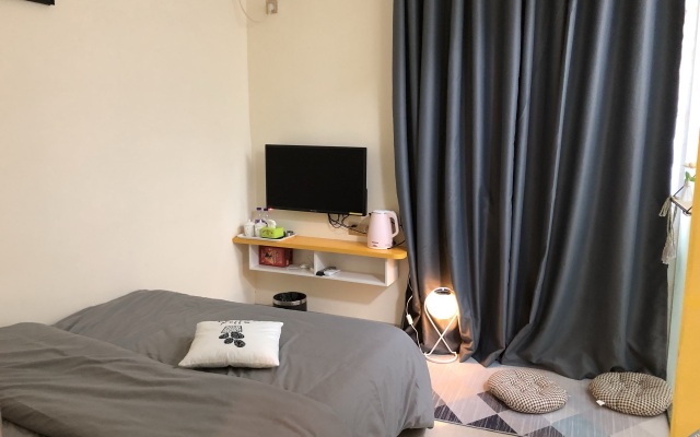 Yueqingnian Apartment
