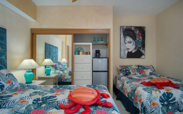 Casa Frida Massive Condo Sleeps up to 12!