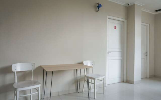 Residences by RedDoorz near MT Haryono