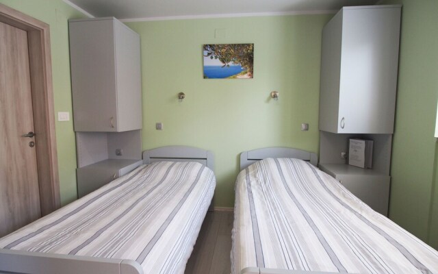 Apartments and Rooms Pavek