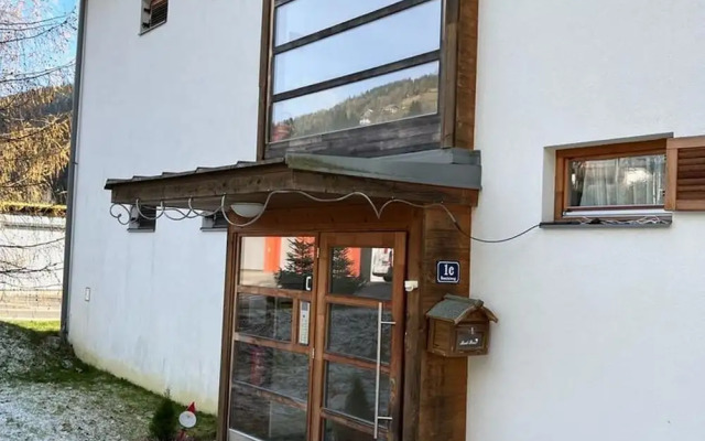 Rossiniweg Warm and Lovely Apartment With Terrace