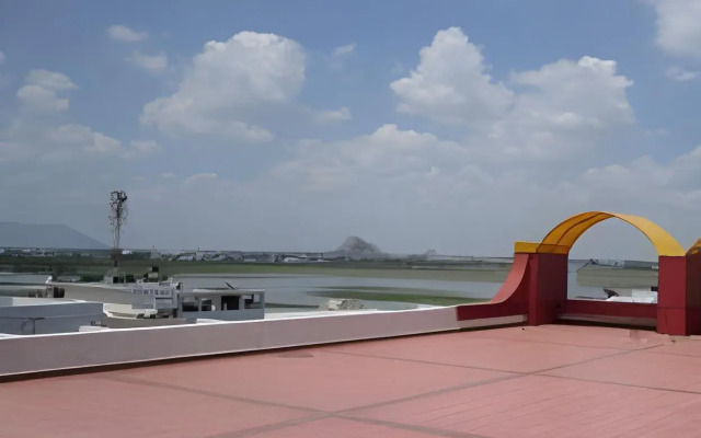 Hotel Rajadhane