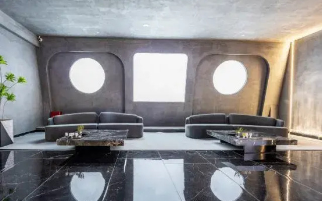 Jixia Intelligent E-sports Hotel (Yuanlongmao Branch)