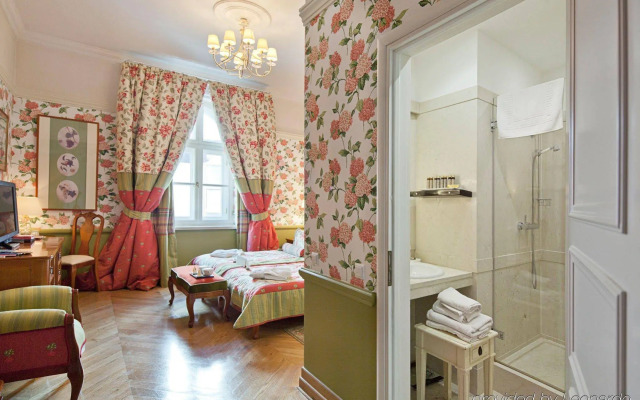 The Bonerowski Palace Boutique Hotel