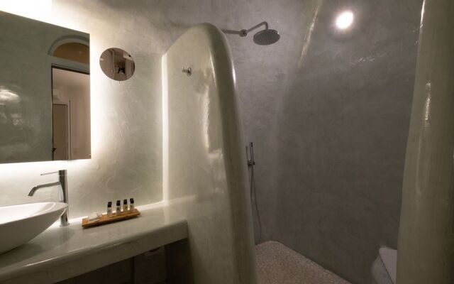 Santoterra Antigua Suites