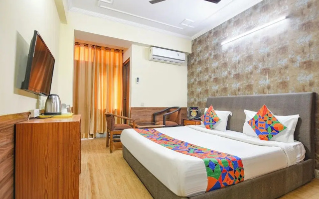 Fabhotel Prime The Everest 30