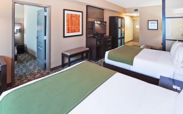 Holiday Inn Express & Suites North Dallas at Preston, an IHG Hotel
