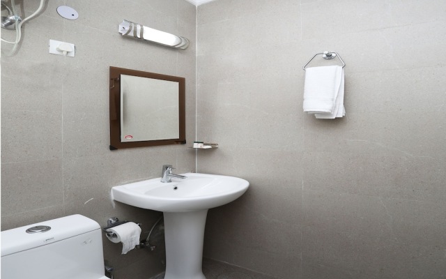OYO 10581 Platinum Residency