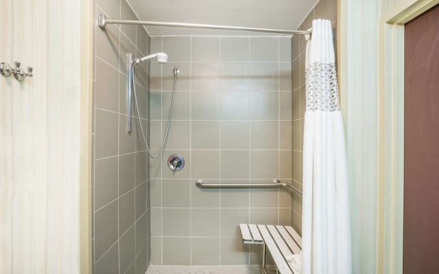 Spark by Hilton Bardstown