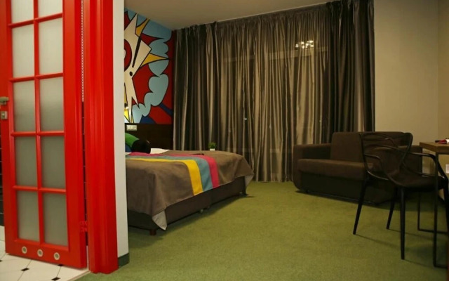 Emigrand Art Hotel