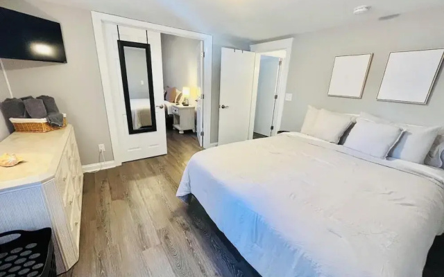 Central Avenue 33476