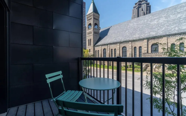 Des Moines Alluring 2BD 2BA Downtown Apartment