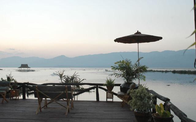 Myanmar Treasure Resort Inle