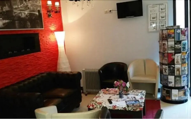 Hotel La Perle Montparnasse