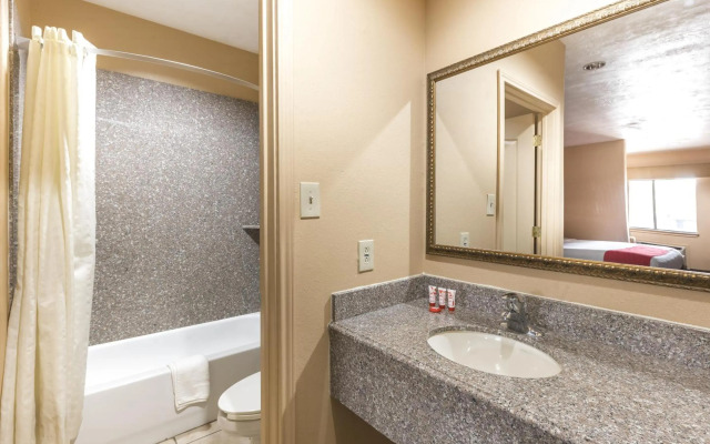 OYO Hotel Jewett TX Southwest, I-45