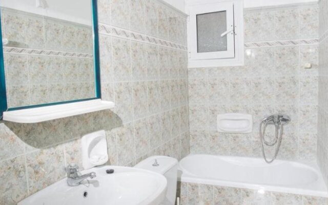 Louiza Hotel