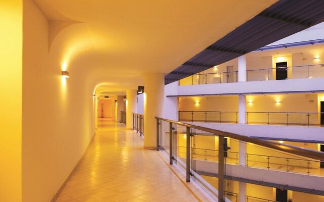 Crescent Residence