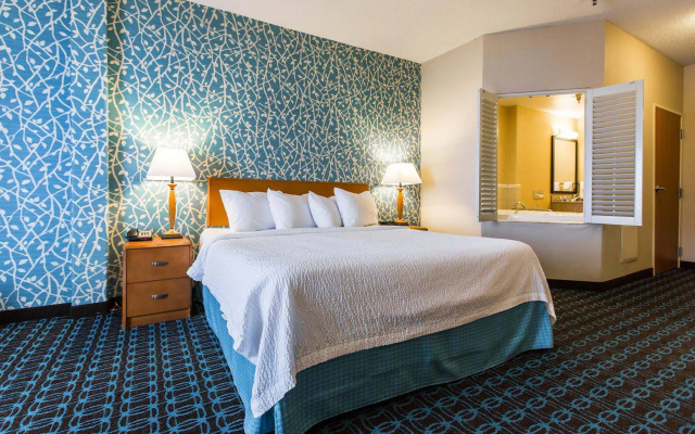 Fairfield Inn & Suites Toledo North