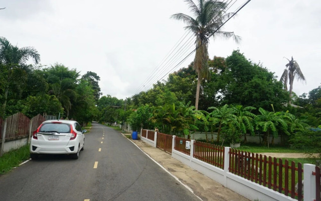 Baan Suan Varaphan