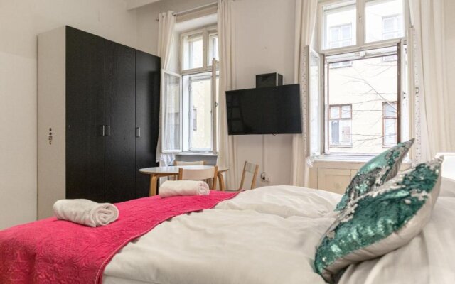 Optimal Apartment, 5 Persons, Long Stay Discount
