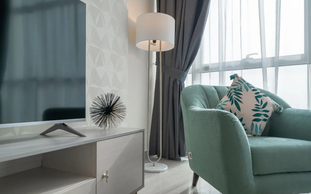Glamorous fully equipped apartment in Oudah Tower
