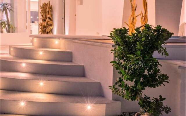 Valentino Luxury Room