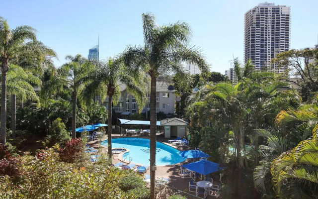 Mari Court Resort