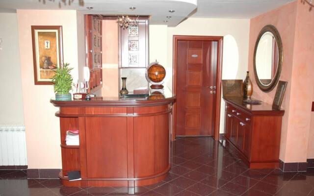 Villa Mia Suites