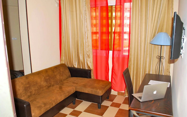 YaahoT Hotel