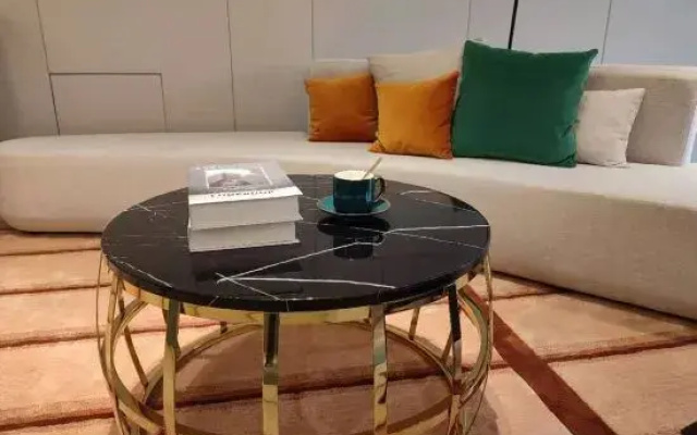 Orange Hotel （Yining  Wanrong Square  Hanbin Park）