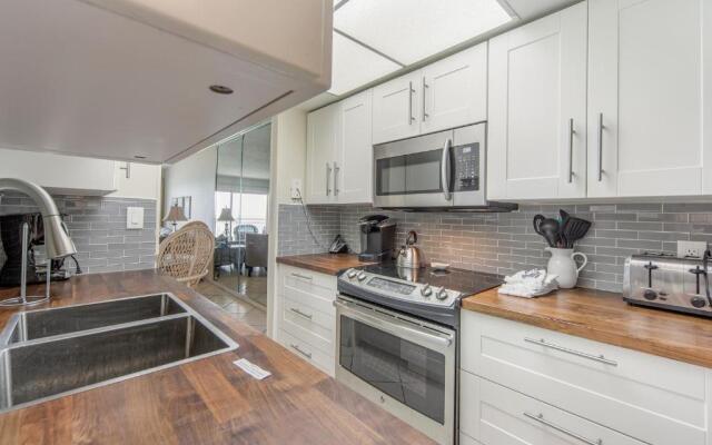516 Madeira Norte Condo