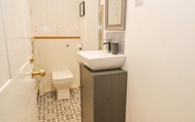 West Cliff Apartment