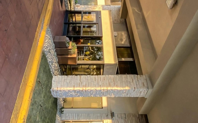Holiday Inn Express Flint-Campus Area by IHG