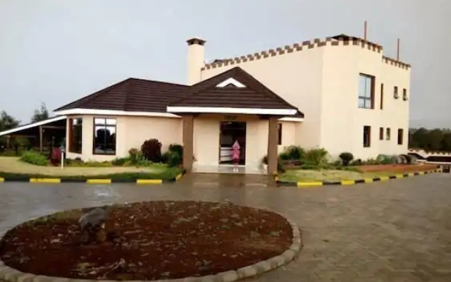 Regency Mount Kenya Hotel
