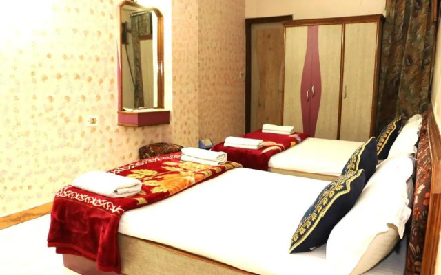 Hotel Maharaja Continental