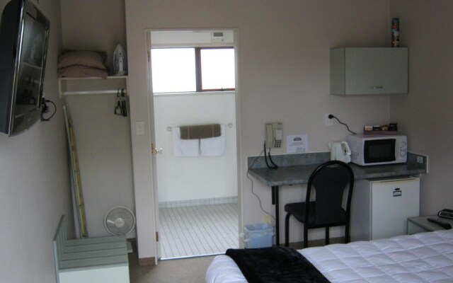 Champers Motor Lodge