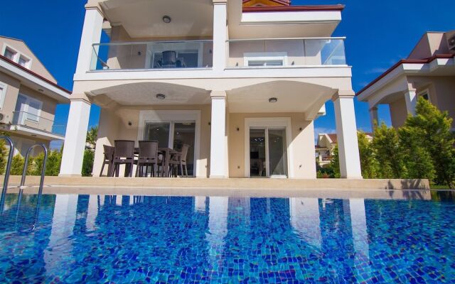 Villa Verdor by VillaTatilin